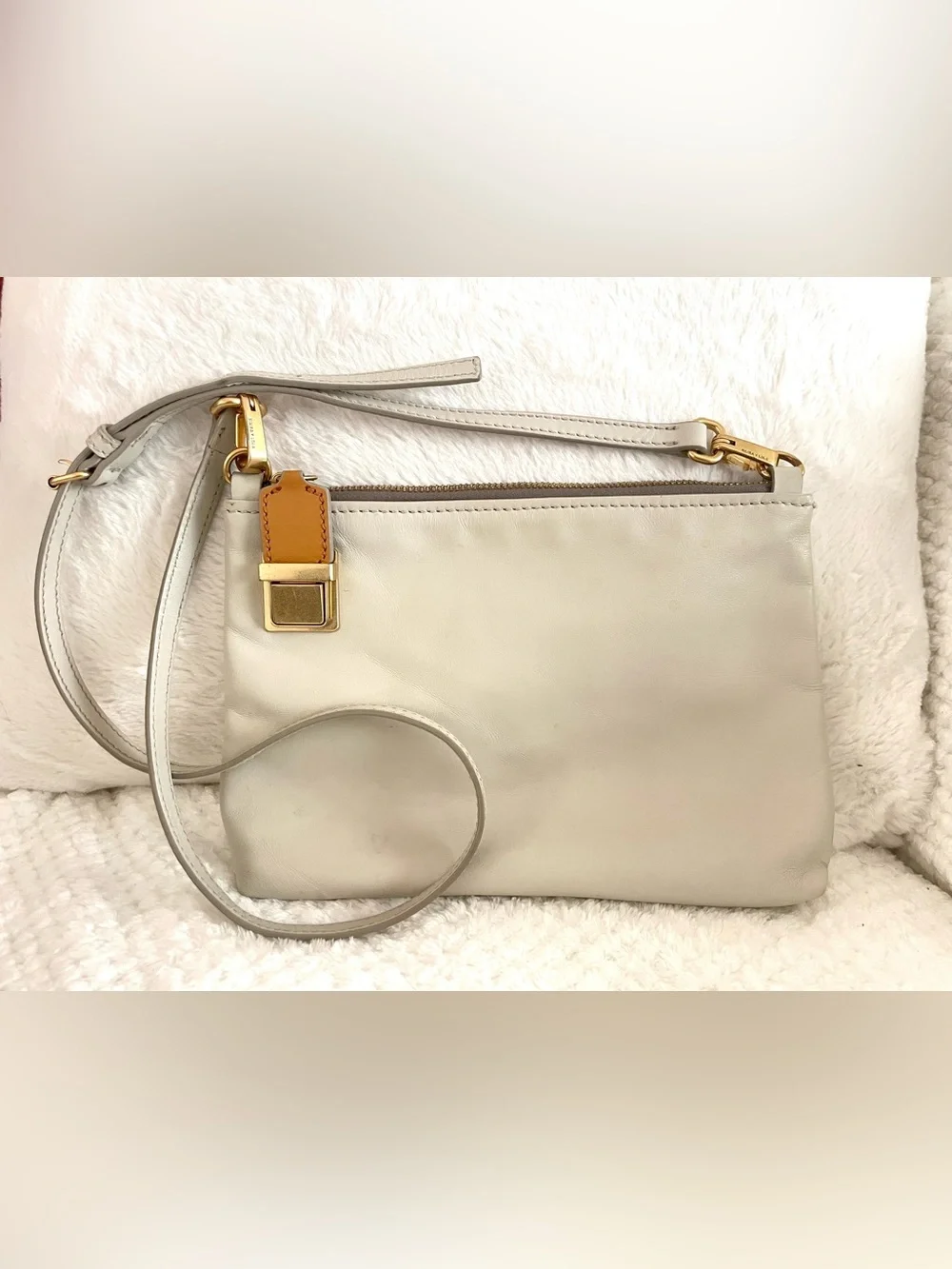 Bimba Y Lola Leather Adjustable Crossbody Stonewhite Goldtone Hardware Zip 7x10